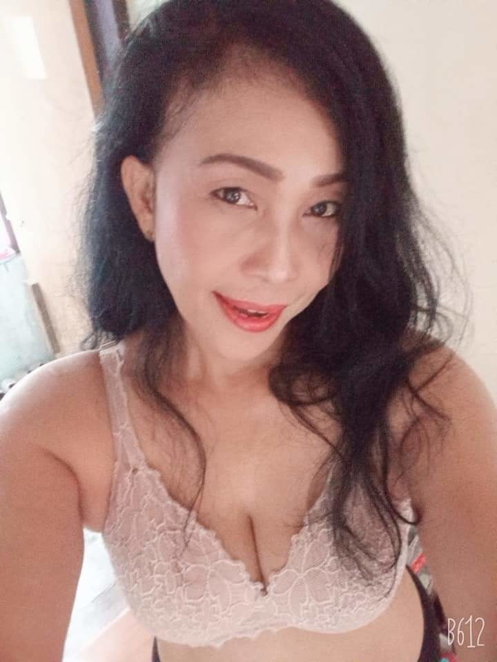 Ibu tetek besar #81304648