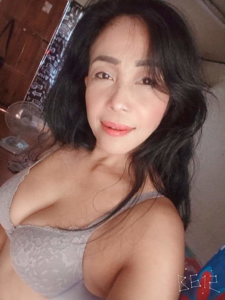 Ibu tetek besar #81304657