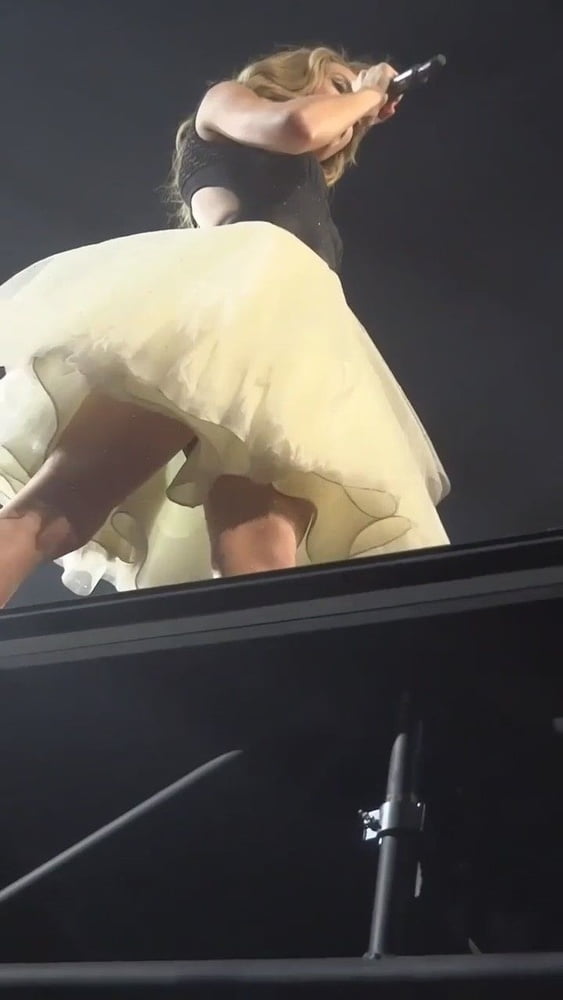 Taylor swift is mine!
 #93305722