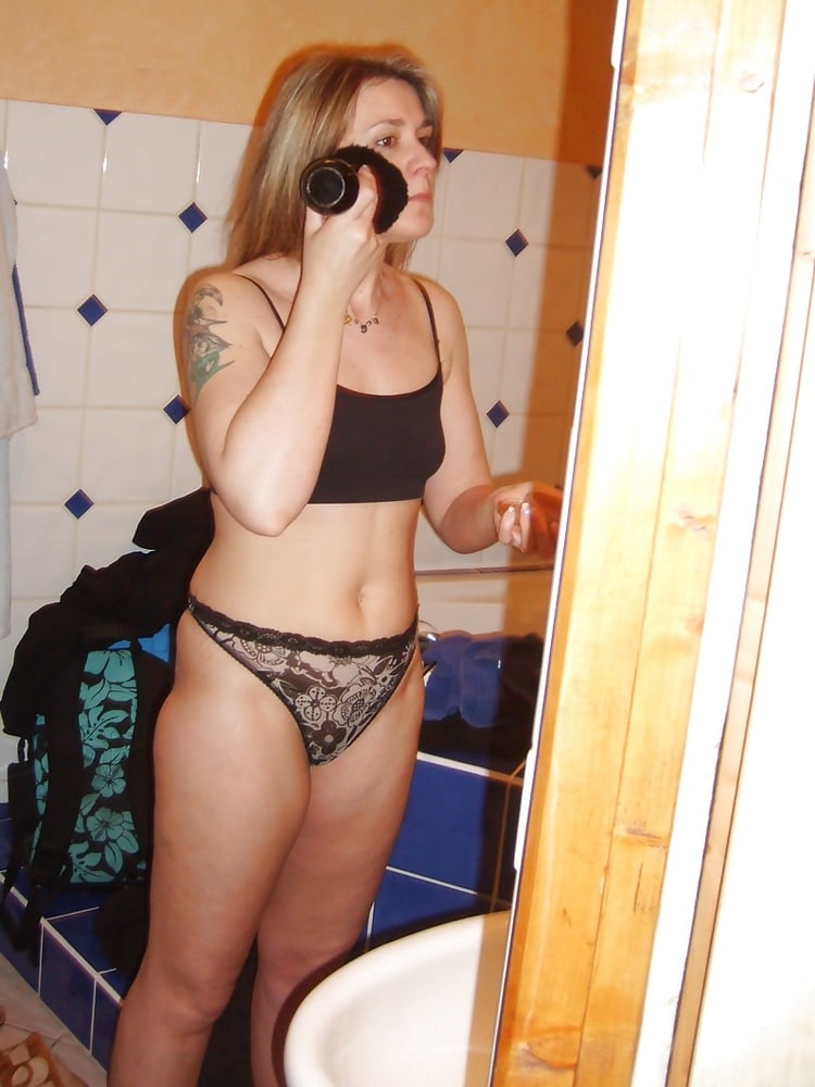 Moms so fuckin flat 2
 #102768121