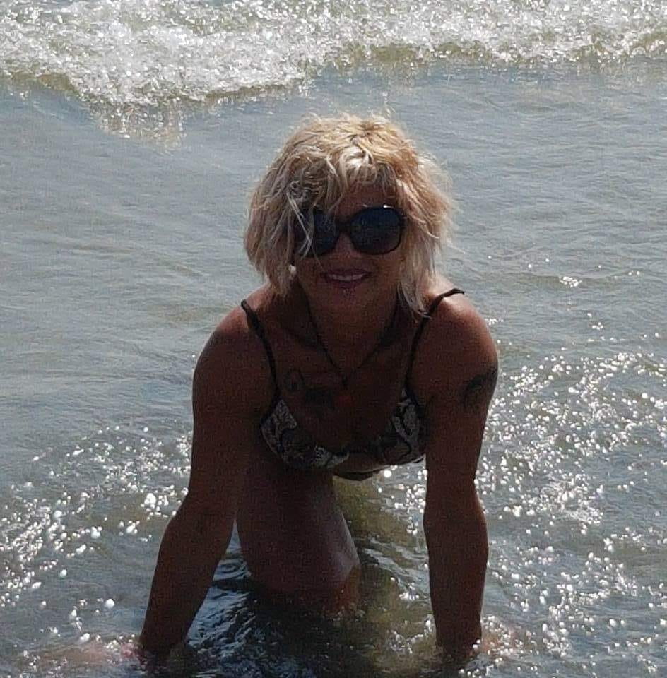 Blond suczka
 #87543635