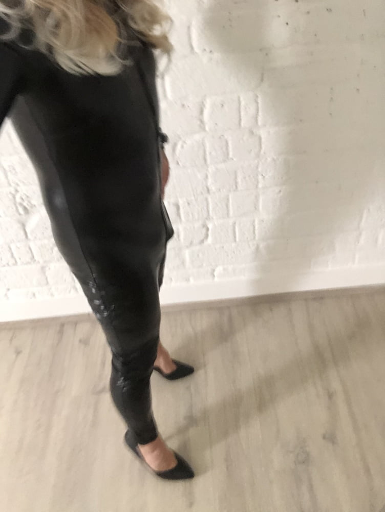 DWT-CD- Andrea 11 #107072210