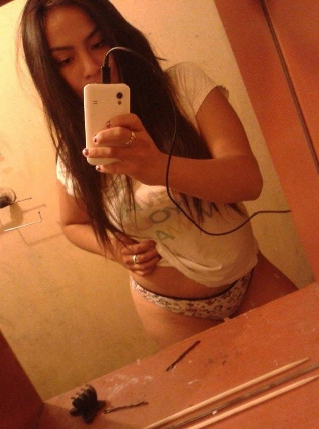 Latina 15
 #81851867