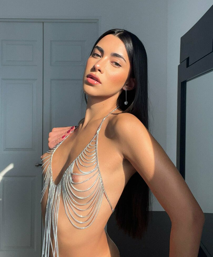 Gabrielle F Maya desnuda #109528159