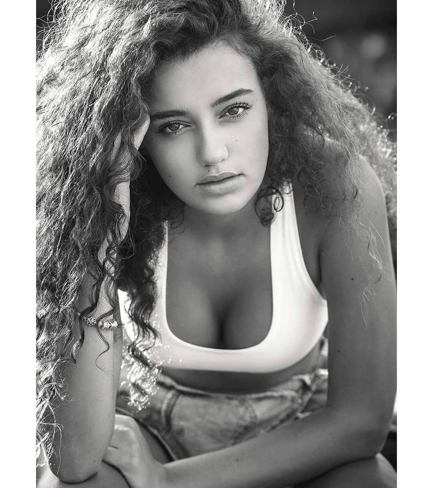 Liraz Nomdar nackt #108314494