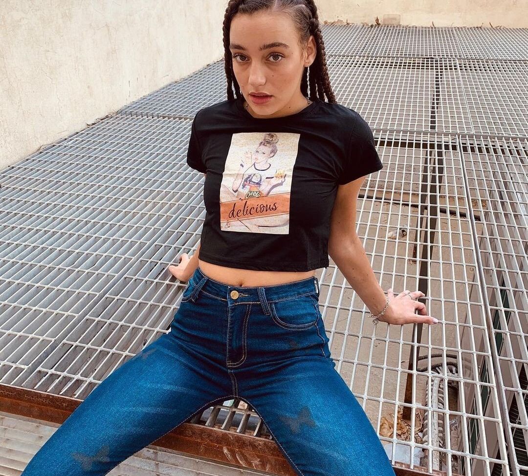 Liraz Nomdar nackt #108314495