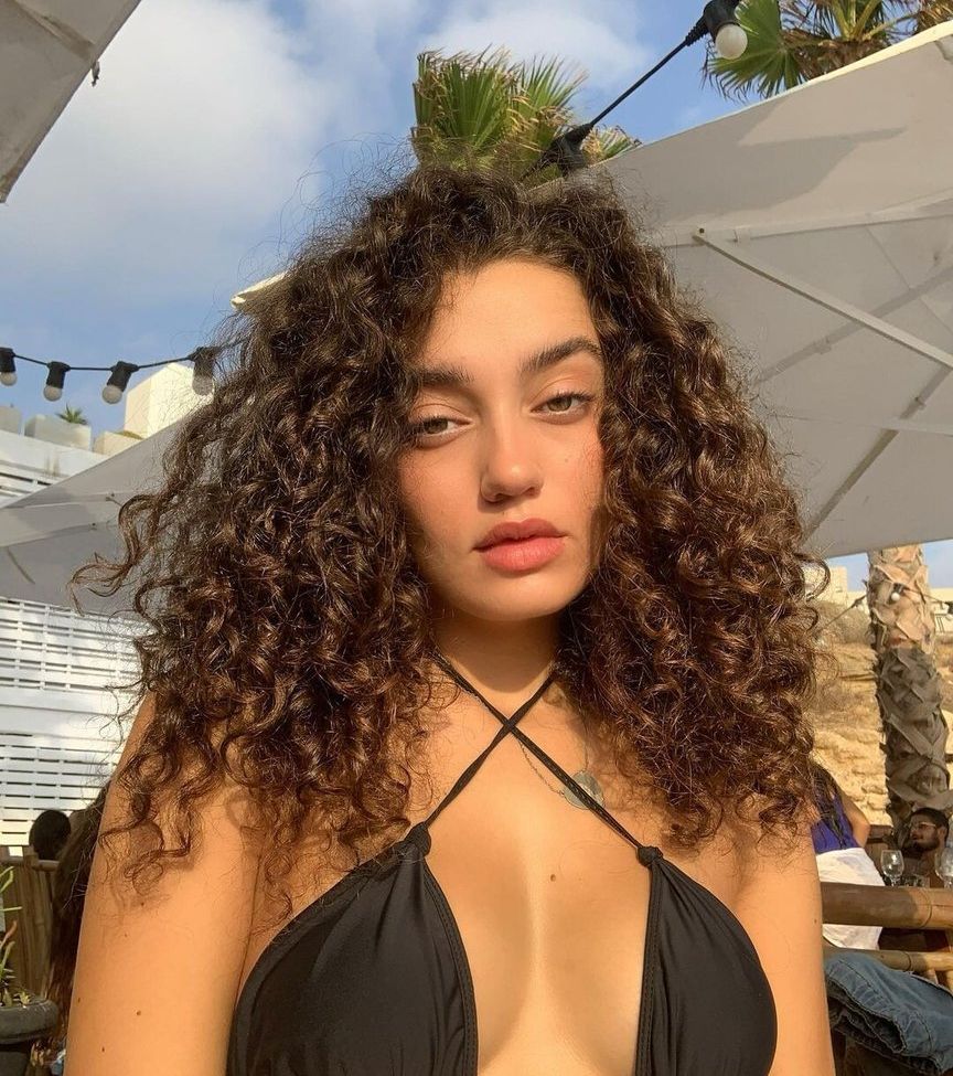 Liraz Nomdar nackt #108314516