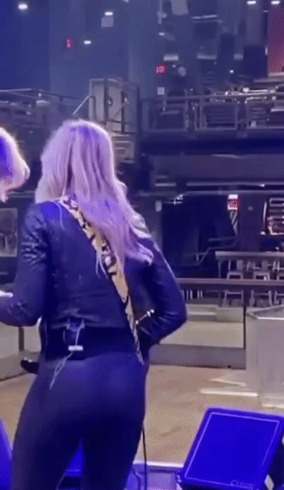Nita strauss booty
 #94413115