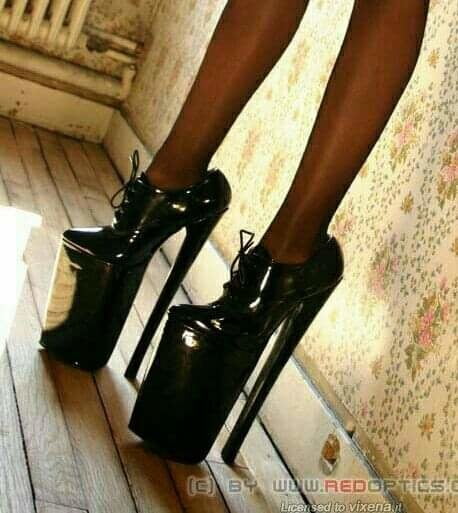 Pretty ladys in heels
 #92280928