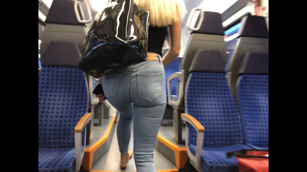 Hot Jeans Ass in Train Marburg #81838211