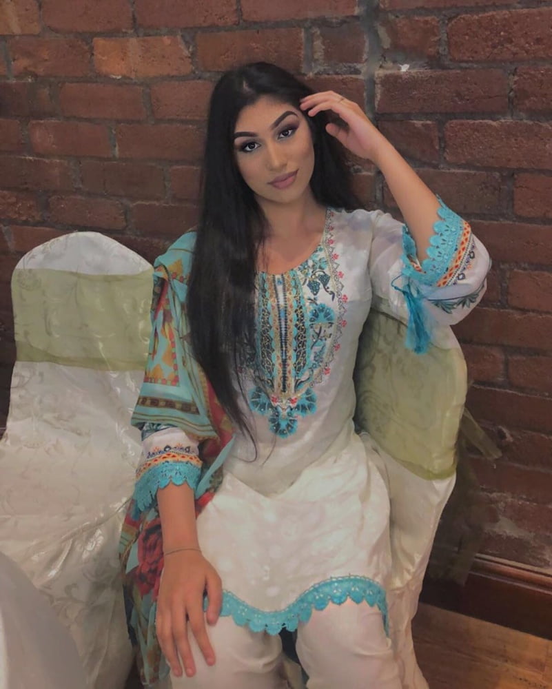 Sexy Pakistani hot Paki babes #91561885