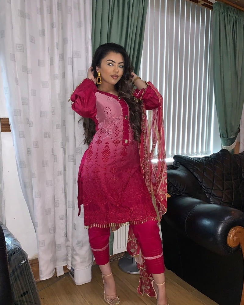 Sexy Pakistani hot Paki babes #91562709