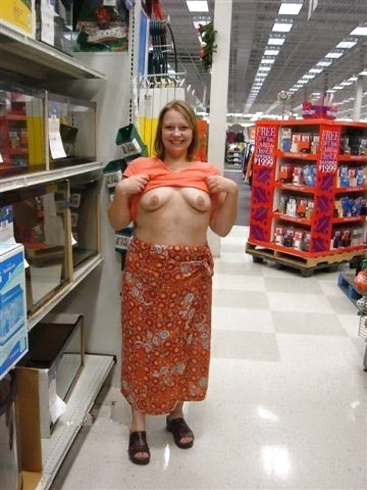 FLASHING IN SHOPS #92310312