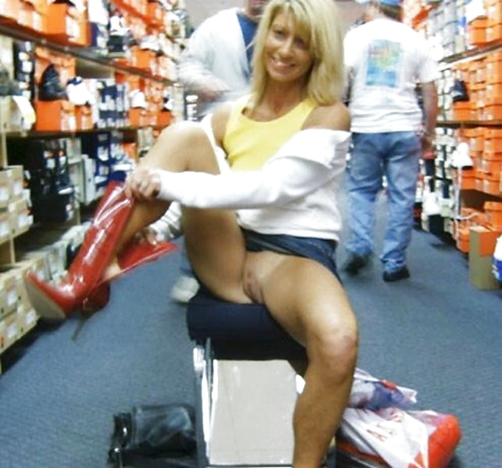 FLASHING IN SHOPS #92310383