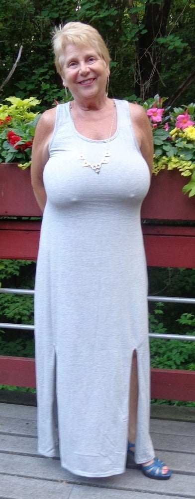 Wer ist diese reizende Dame (bitte kommentieren oder msg mich)
 #80490303