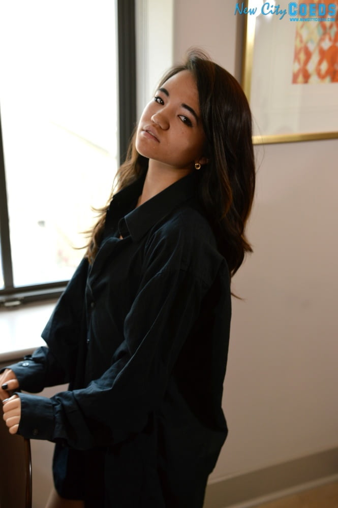 Chicas en varias camisas
 #90919461