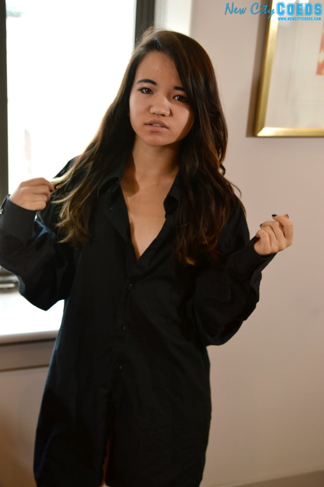 Chicas en varias camisas
 #90919602