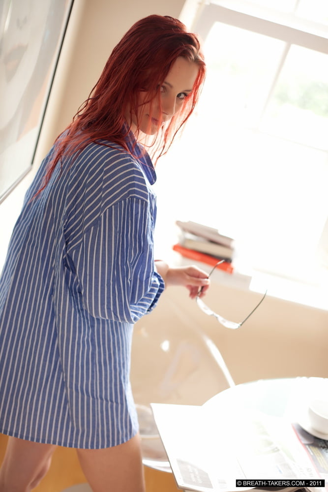 Chicas en varias camisas
 #90919639