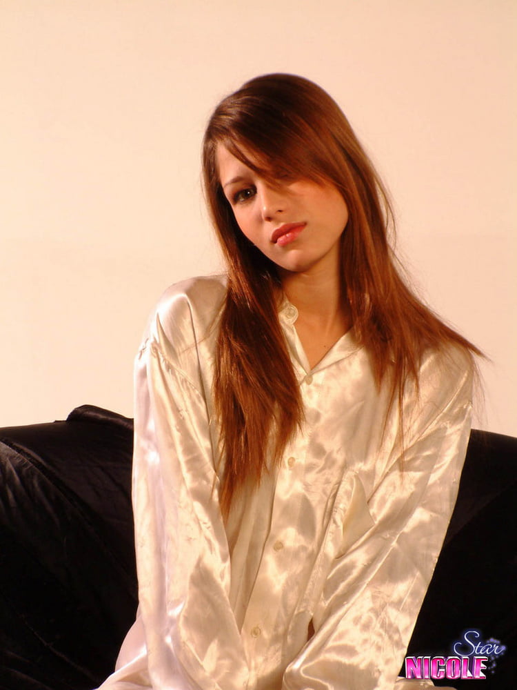 Chicas en varias camisas
 #90919772