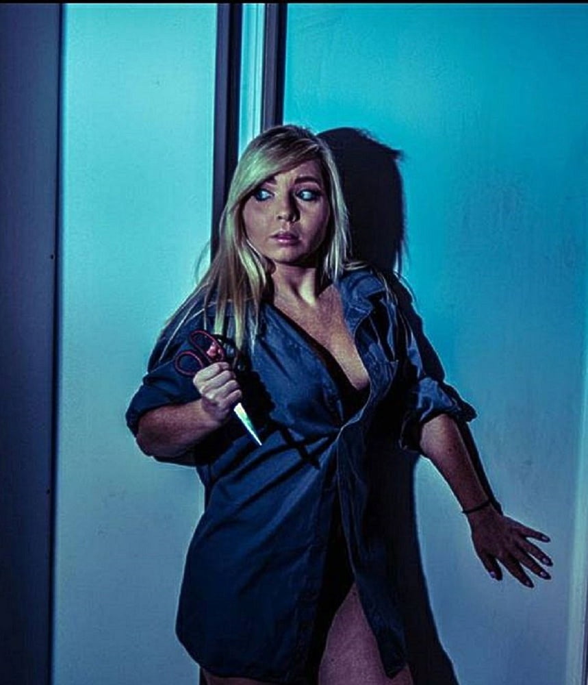 Chicas en varias camisas
 #90919806