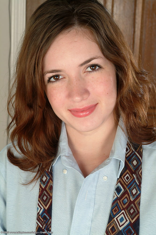 Chicas en varias camisas
 #90920078