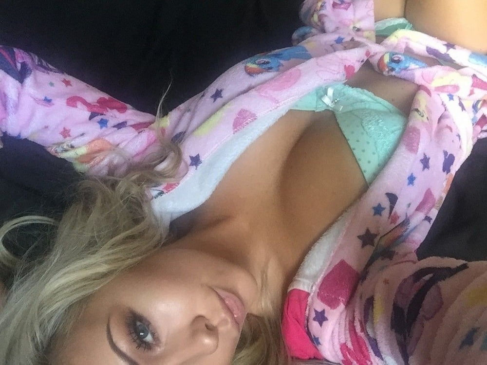 Mature 611
 #99294627