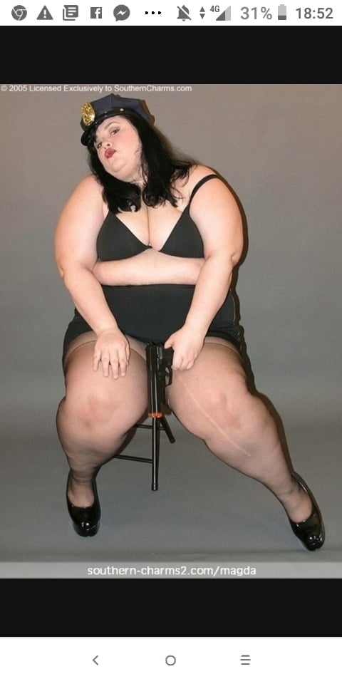 Hoodyman ssbbw 285 . capturas de pantalla mega post .
 #101455211