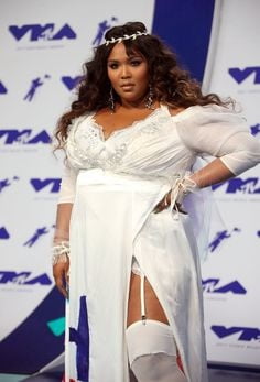 lizzo #105173407