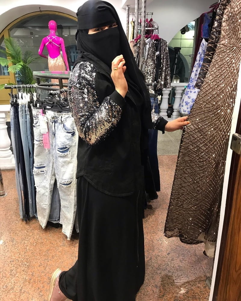 Arab BBW niqabi MILF #82072103