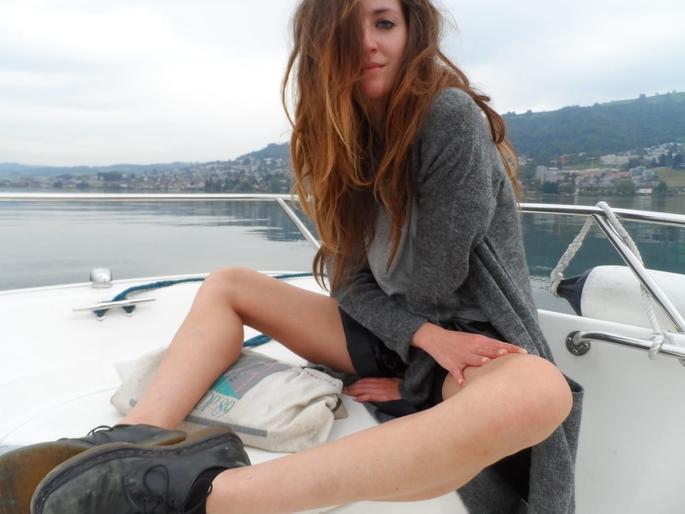 Alaina entblößt
 #80397475