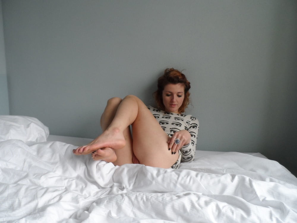 Alaina entblößt
 #80397555