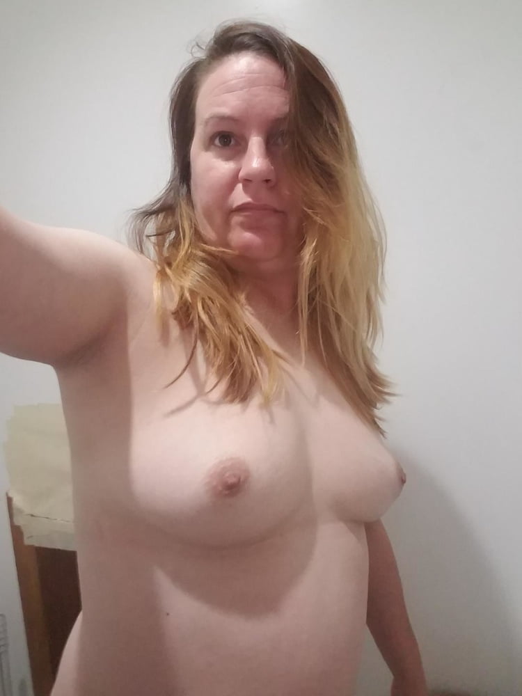 私の新しい自撮り写真を公開
 #93771148