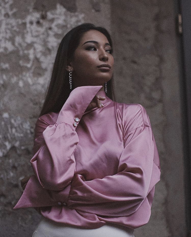 Kz esposa
 #93233168