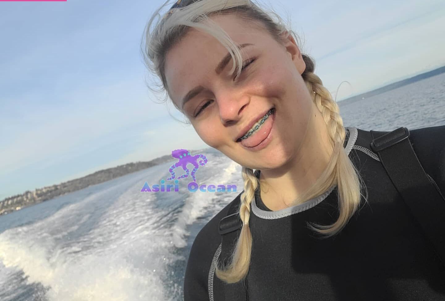 Asiri Ocean desnuda #109225941