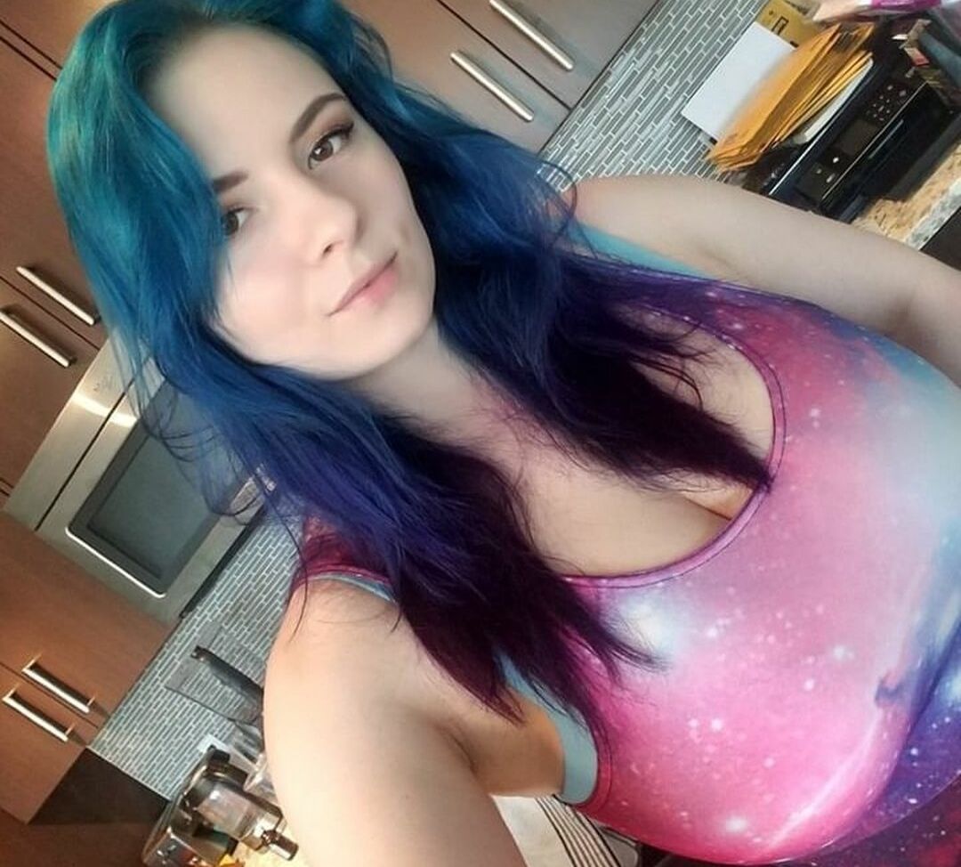 Asiri Ocean desnuda #109225990