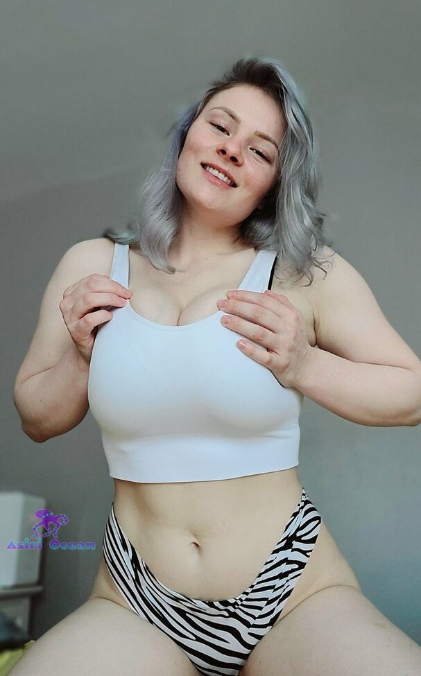 Asiri Ocean desnuda #109226116