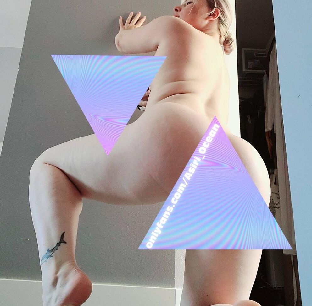 Asiri Ocean desnuda #109226151