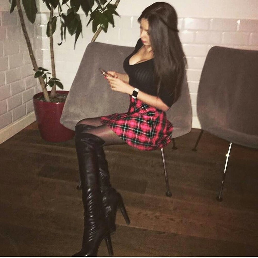 Sexy babes auf highheels von instagram
 #104651060