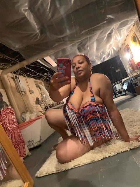 Facebook Milfs #88958193