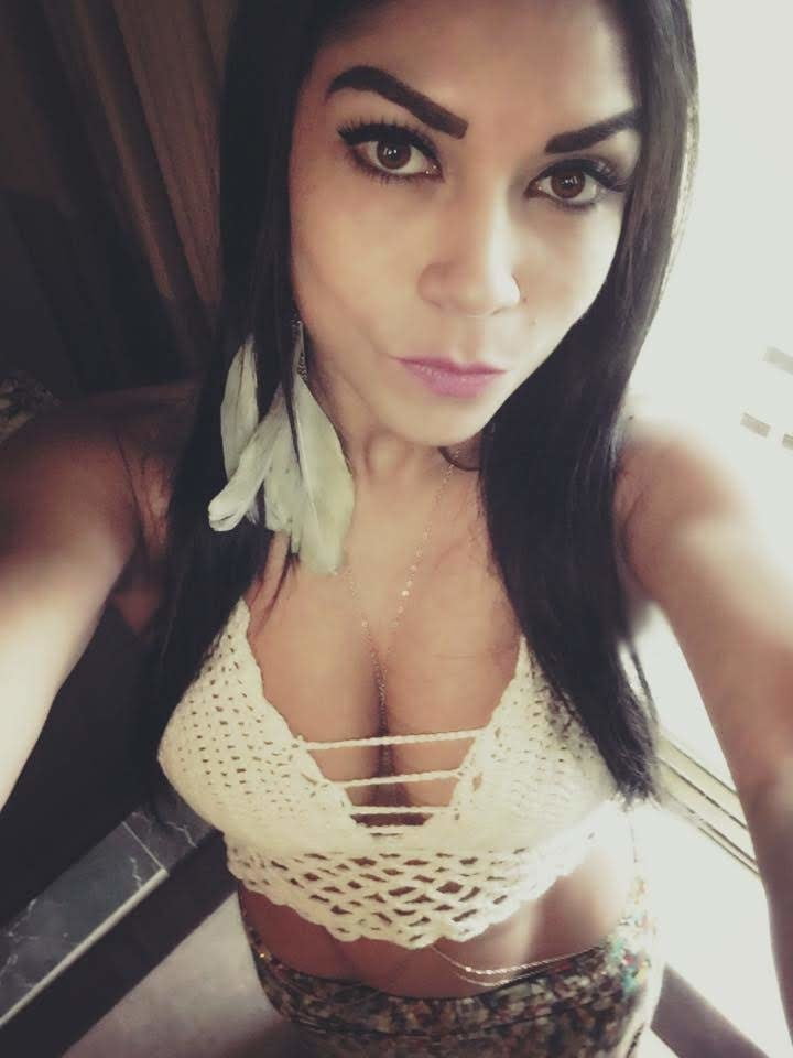 Wendy aparicio de puntarenas costa rica
 #92312617