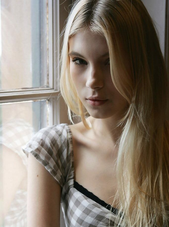 Allegra Carpenter nude #108499485
