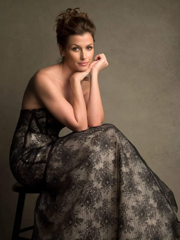 Bridget Moynahan #92200078