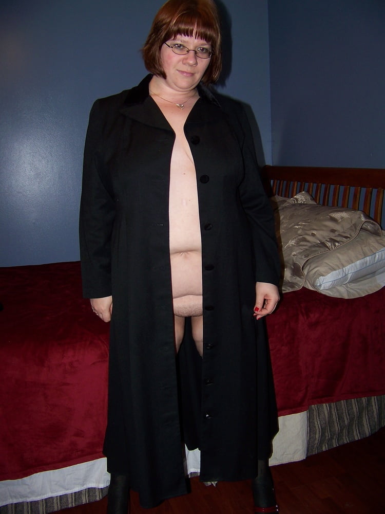 shopping attire #98706901