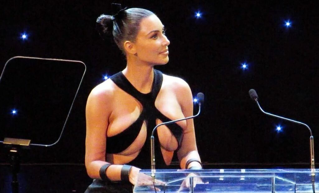 Kim Kardashian nude #107546559