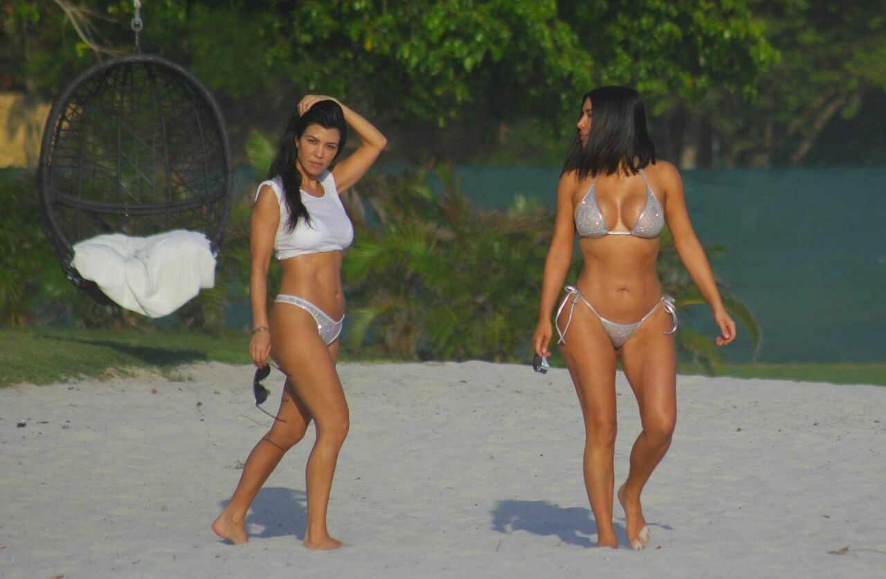 Kim Kardashian nude #107546604