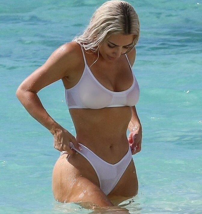 Kim Kardashian nude #107546839