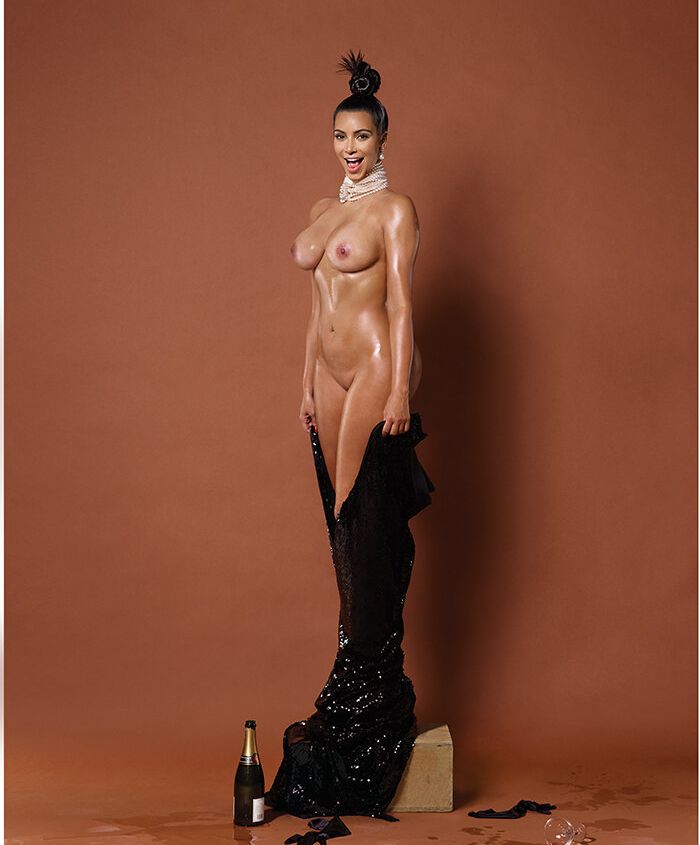 Kim Kardashian nude #107547008