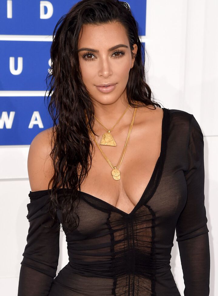Kim Kardashian nude #107547039