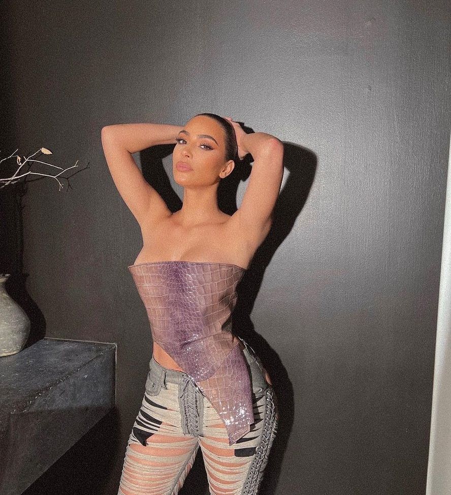 Kim Kardashian nude #107547164