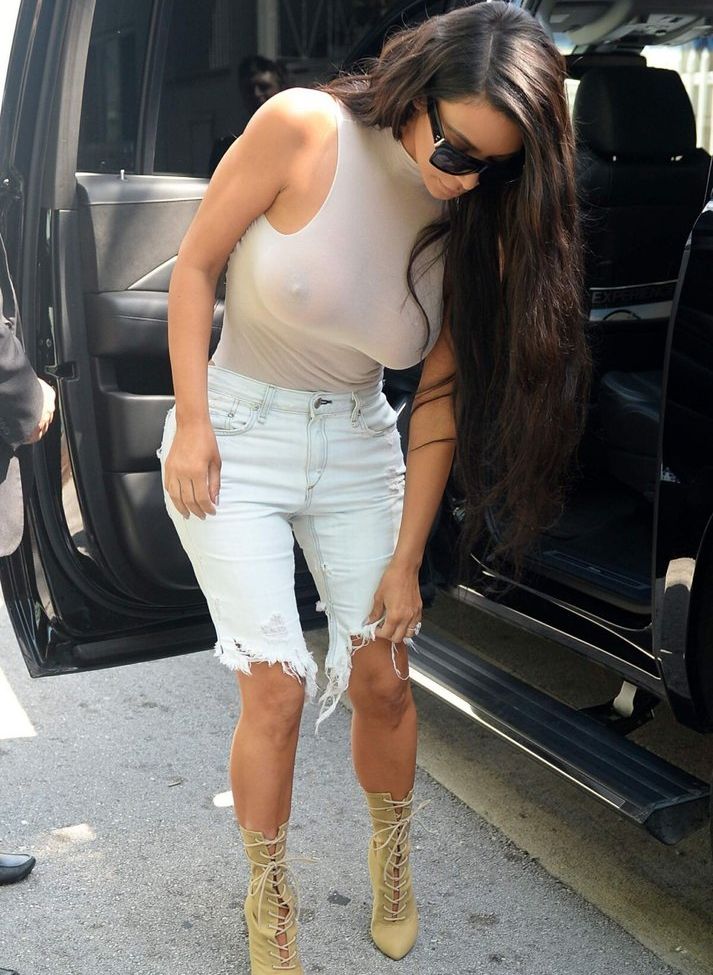 Kim Kardashian nude #107547246